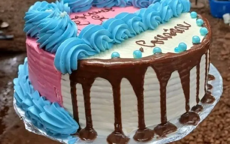 Gâteau d'anniversaire décoré